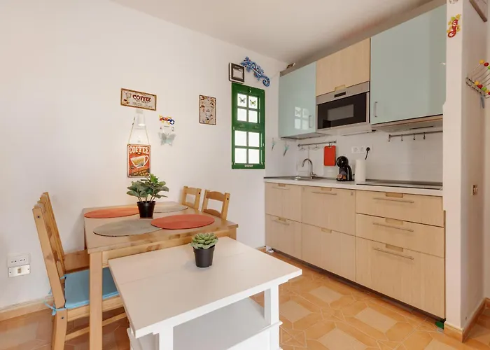 El Club De Arturo كوستا كالما